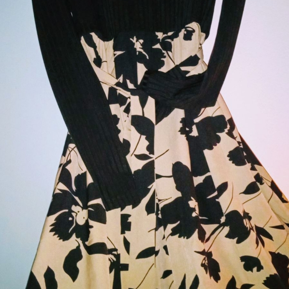 Exquisite Floor Length Dress - Picture 7 of 15